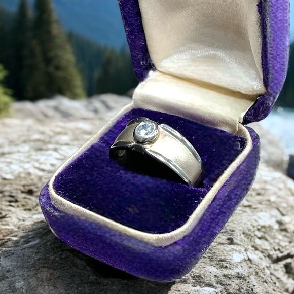 🌺Vintage Sterling & Brushed Gold CZ Ring - Picture 11 of 12